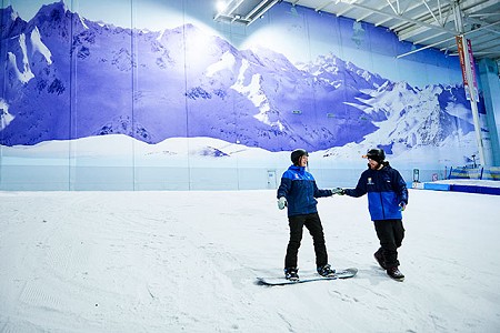 Beginner snowboard lesson